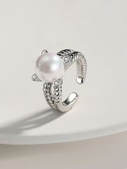 Simple and atmospheric style shell beads ring