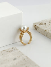 Simple and atmospheric style shell beads ring