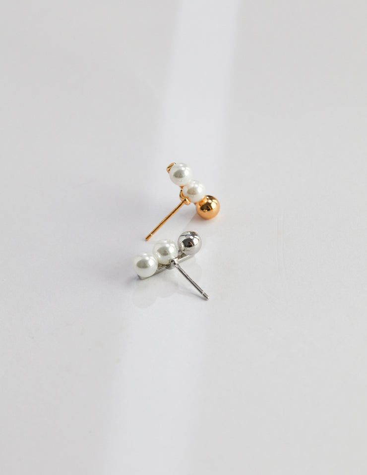 Sterling silver pearl earrings