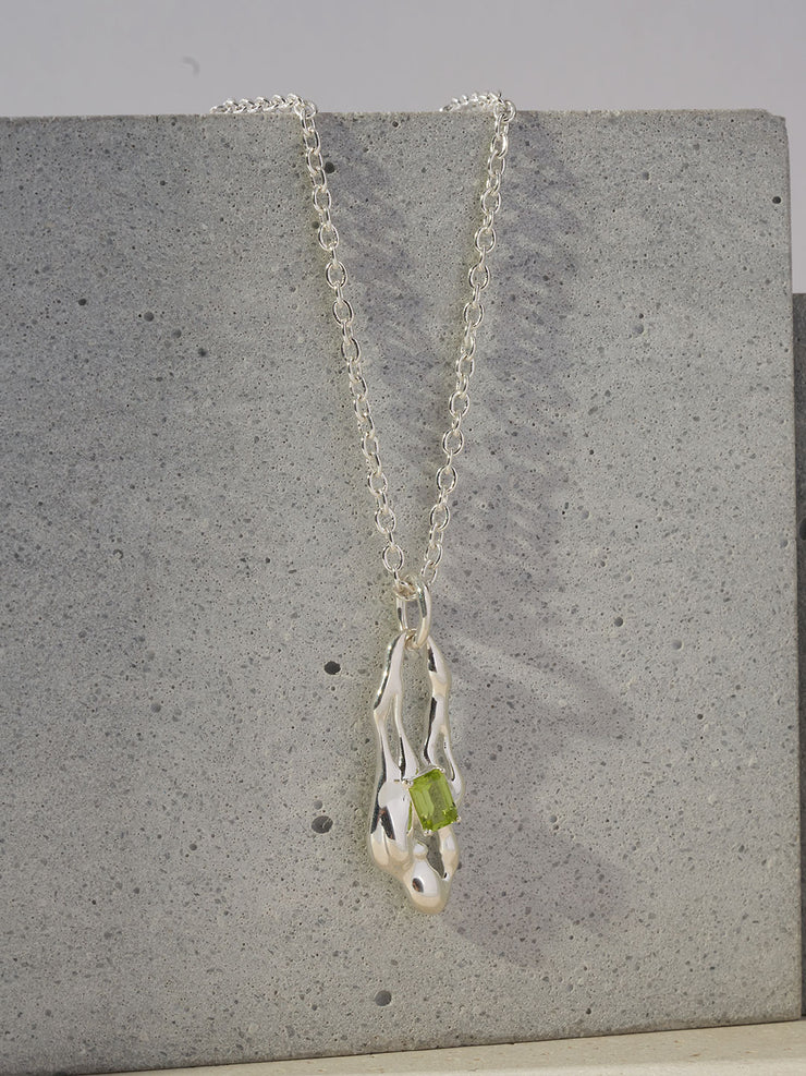 S925 silver peridot necklace